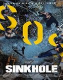 Streaming Film Sinkhole 2021 Subtitle Indonesia Poster